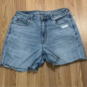 American Eagle Women's 6 Mom Jean Cut Off Shorts Denim Jeans Y2K Classic